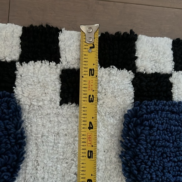 MacKenzie-Childs 24x36 Royal Dot Bath Rug - Picture 12 of 13